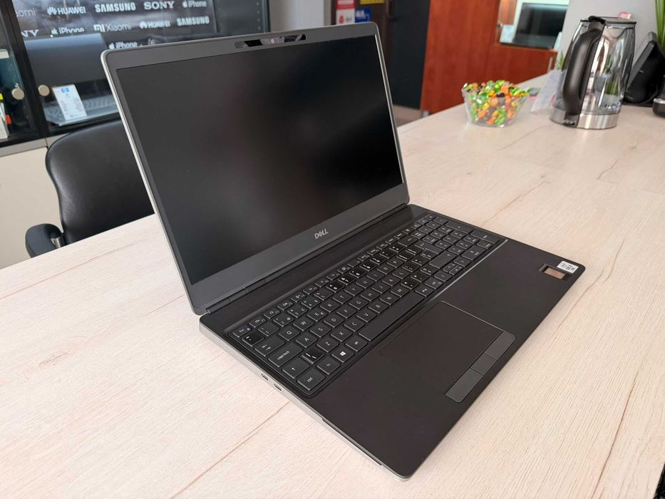 Dell Precision 7550, intel i9, 32gb ram, NVidia RTX 6GB, Full HD, SSD, Win 11 PRO