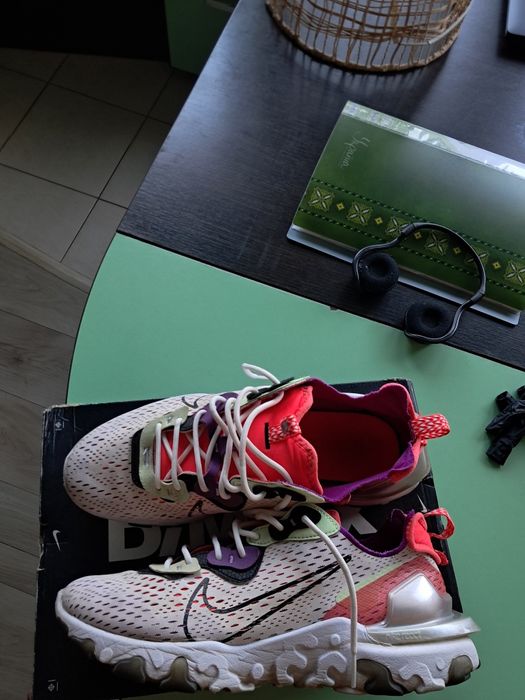Кросівки nike react 42-43 розміру