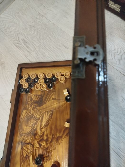 Дерев'яні нарди, ручної роботи