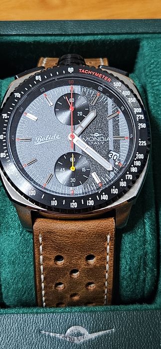 Zegarek mechaniczny Mondia Bolide