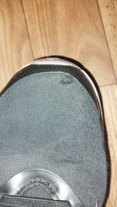 Продам кроссовки