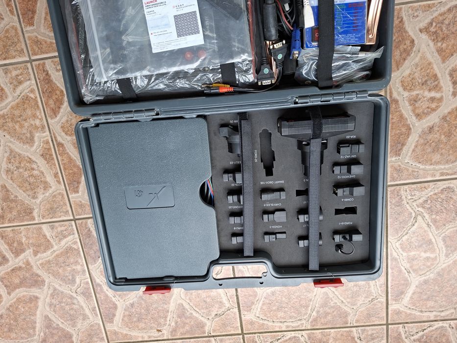 Tester diagnostyczny LAUNCH X-431IV