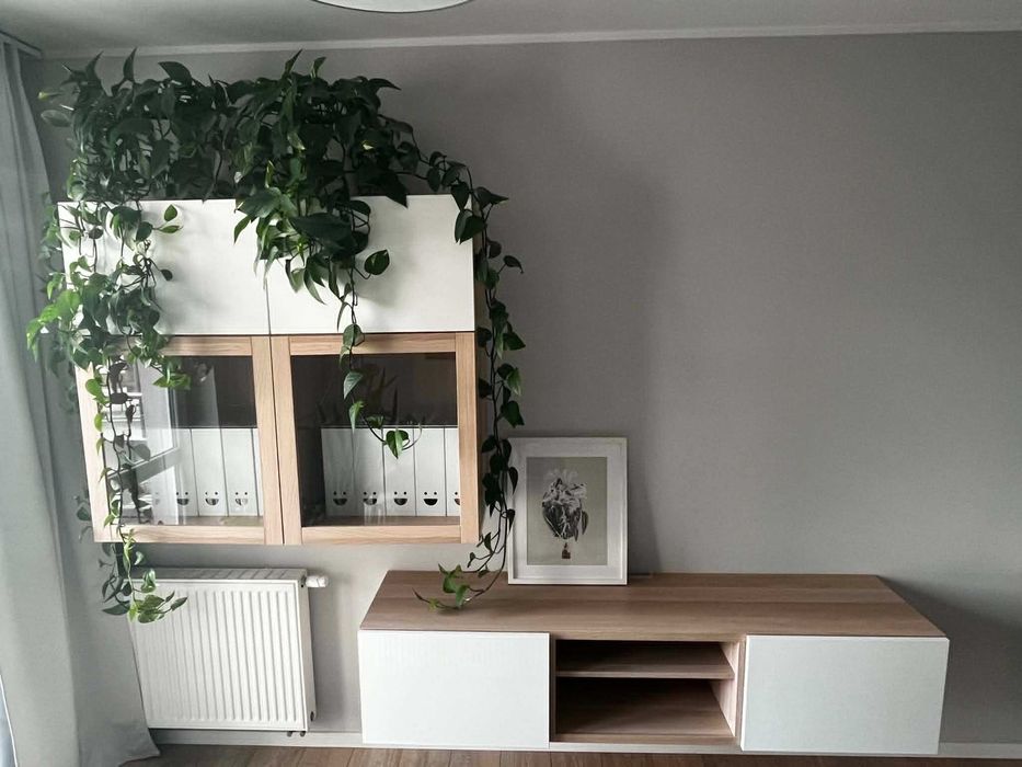 Witryna BESTA IKEA stan idealny