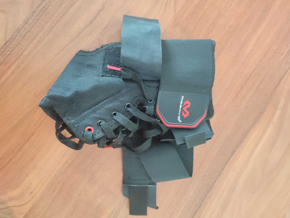 McDavid ankle brace