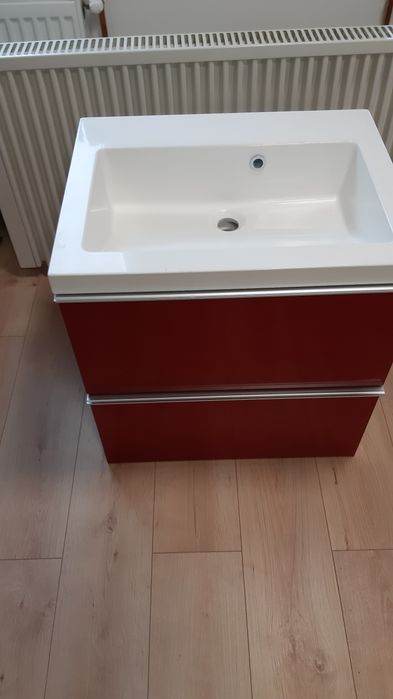 Szafka umywalkowa z umywalką