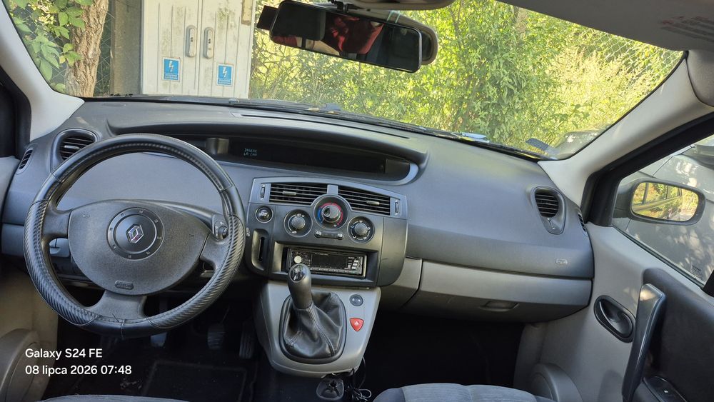 Renault gr scenic II 1.6  2005 r. 7 osob. Czytać opis.