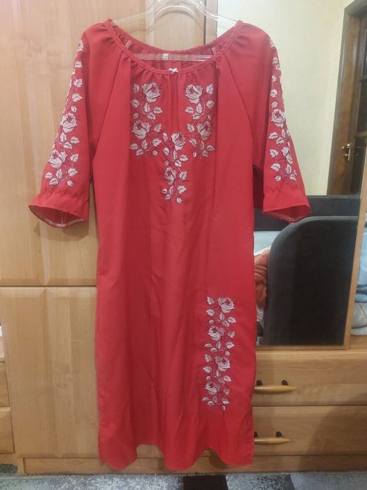 Продам сукню вишиванка