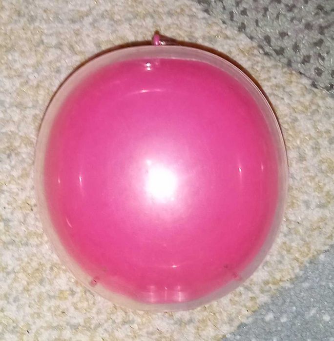 Tanio sprzedam lalkę L.O.L suprise bombka.