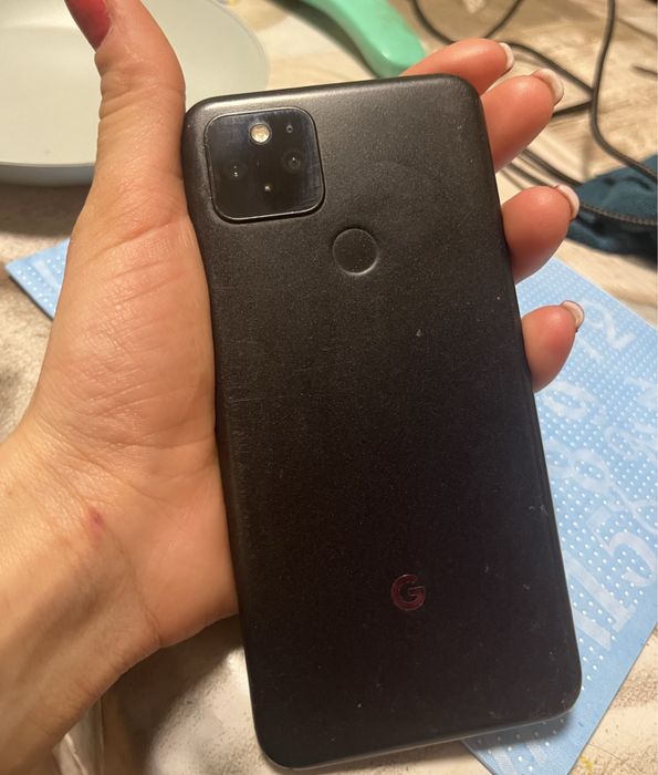 Google Pixel 5 (2020) розбит екран отправлю нп