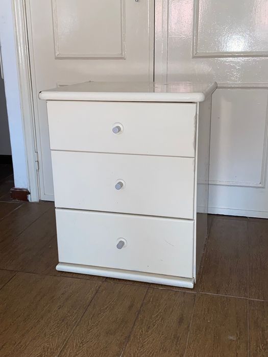 Mesa de cabeceira