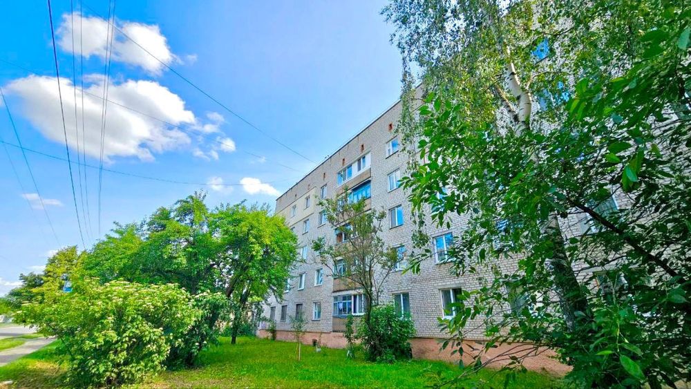 3-к кв. центр, 2-й поверх вул.Новоіванівська