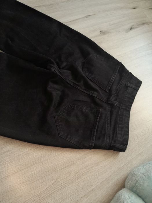 Nowe mega damskie jeansy