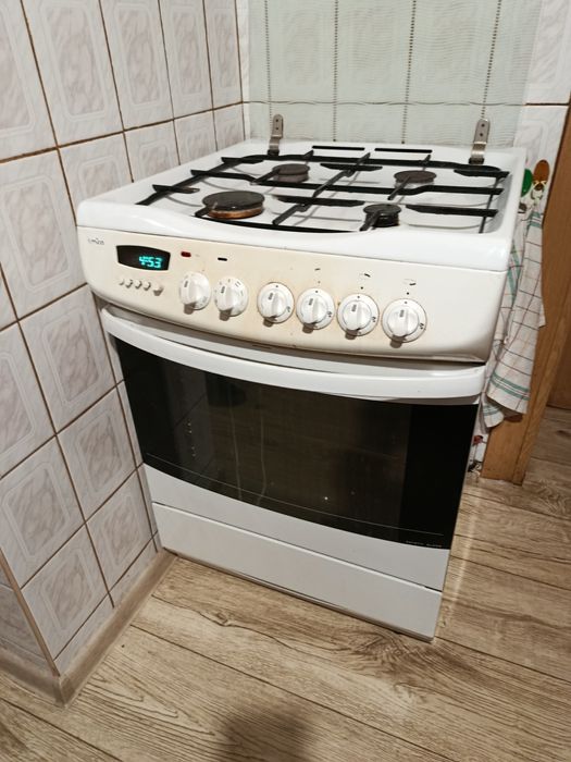 Kuchenka gazowo - elektryczna używana Amica