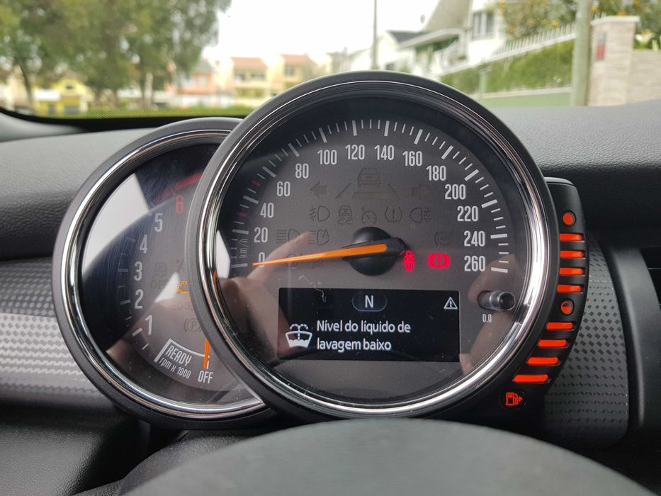 MINI Cooper D CHILI | 2017 | 78.000 km | LED | Teto Panorâmico | GPS