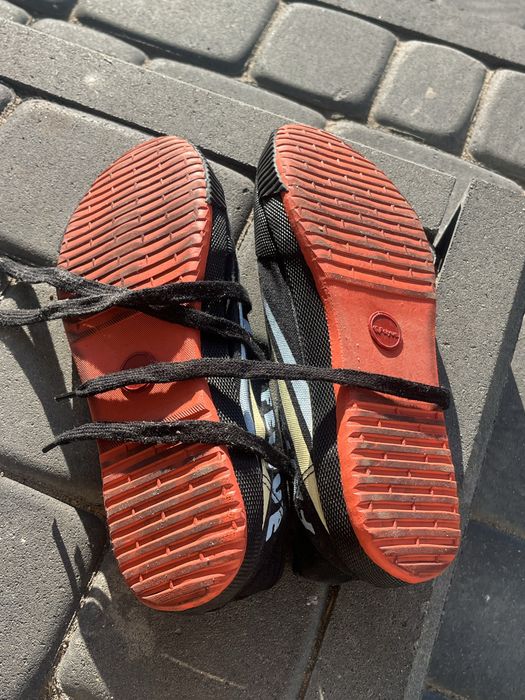 Buty do biegania i na hale