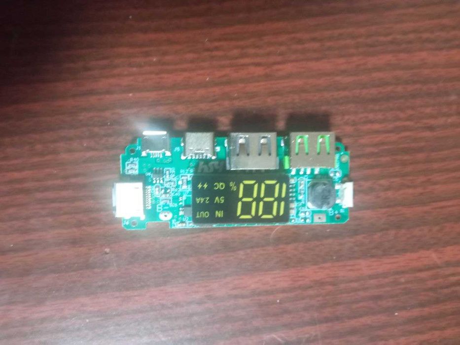Плата для powerbank 5В 2,4А з дисплеєм