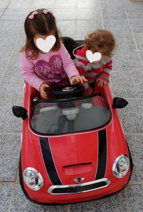 Carro Mini Cooper Elétrico Criança - Uma prenda inesquecível!
