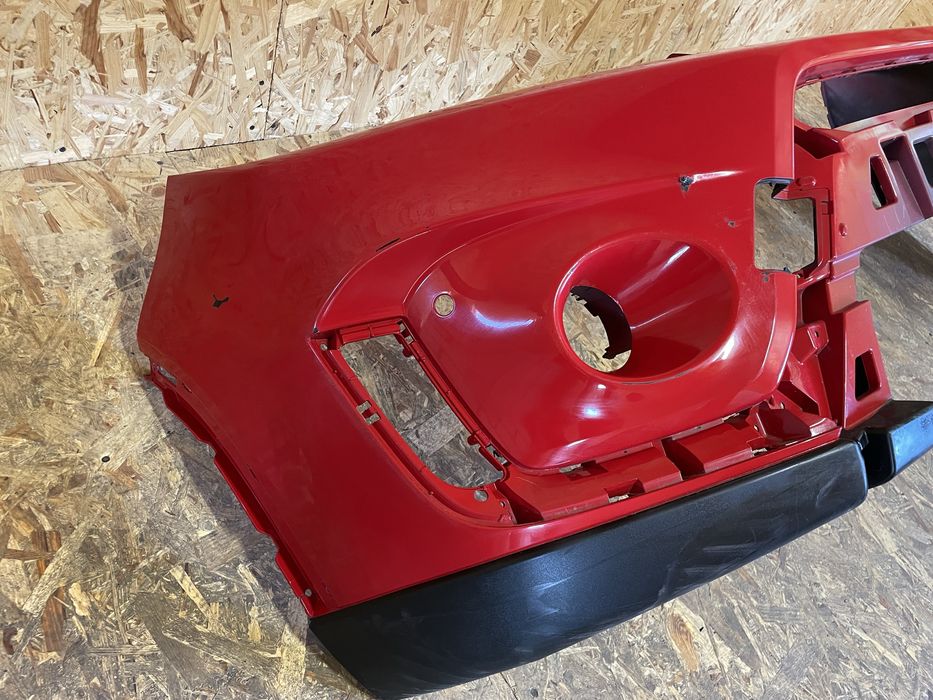 Передній бампер  Suzuki vitara 2 Оригінал