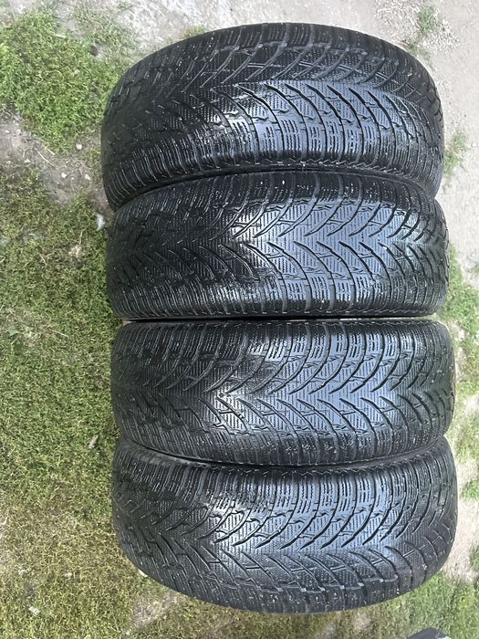 Шини зима 225/55 R18 Nokian резина комплект