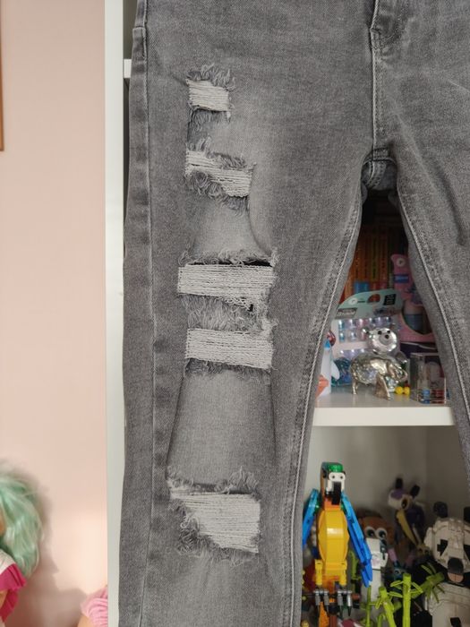 Spodnie jeans damskie