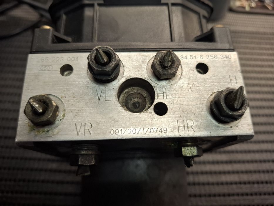 Bmw e39  e38  Bomba abs recondicionada 001