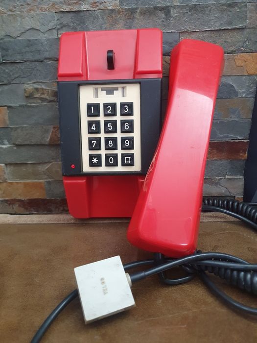 Stary telefon stacjonarny RWT TELKOM Bratek PRL