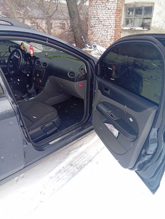 Форд фокус універсал