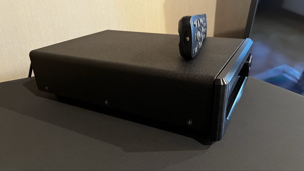 ЦАП Bel Canto DAC 1.7 - DAC Pre amp and Headphone amplifier