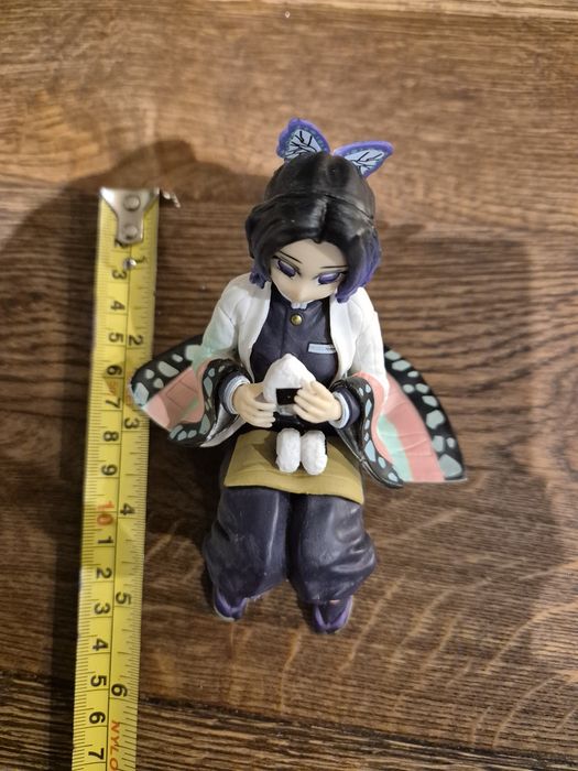 Kochou Shinobu figurka Demon slayer