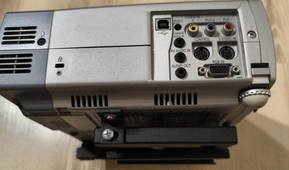 Projektor Canon LV-X1