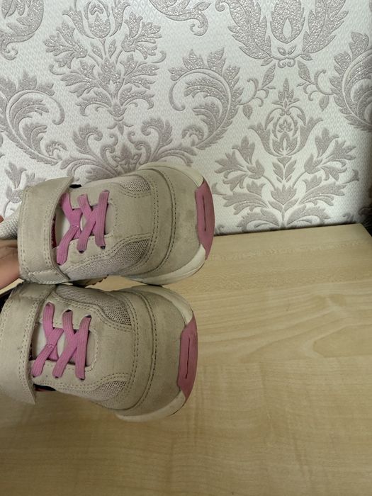 Кросівки дитячі Зара розмір 25