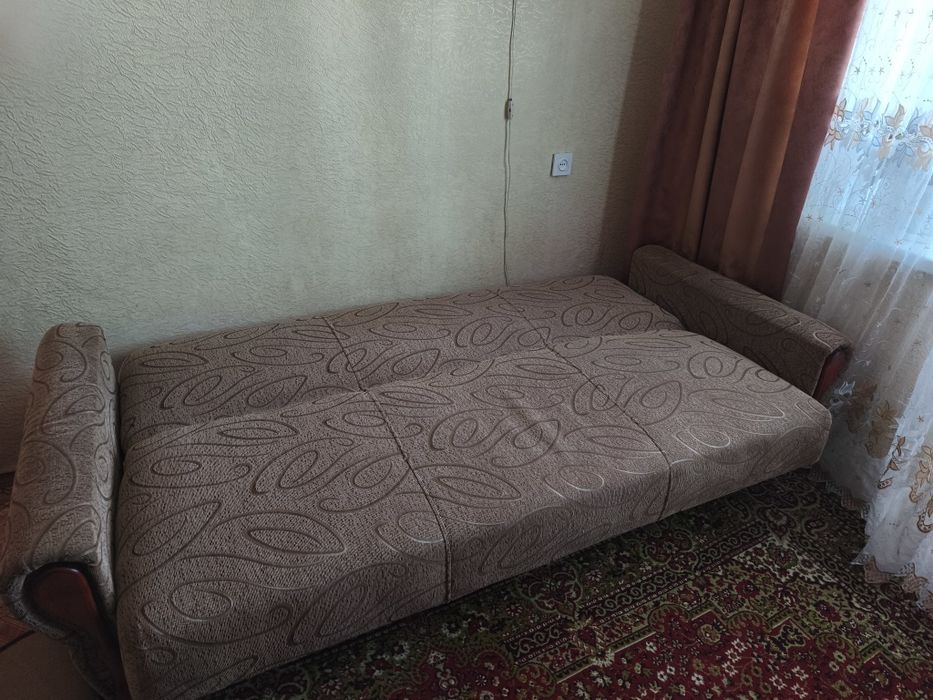Диван та 2 крісла