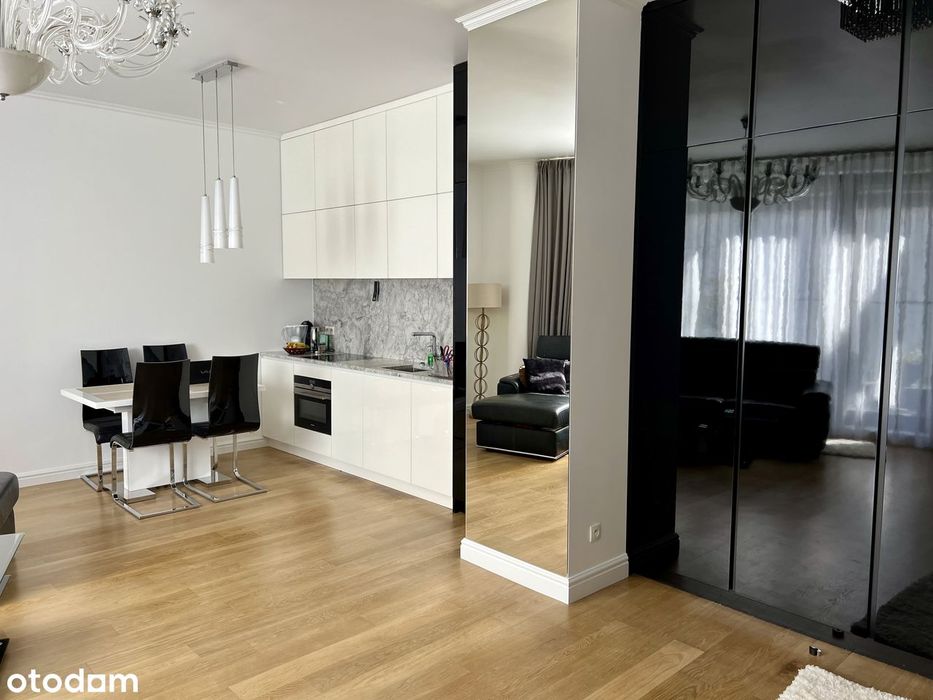 Apartament na Saskiej Kępie | Taras 25 m2 | Wys. 3m | Stadion Narodowy