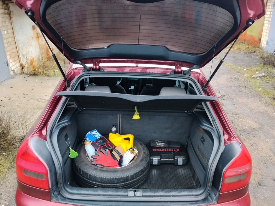 Продам Audi A3 2000р 1.6газ-бензин, автомат, дуже хороший стан