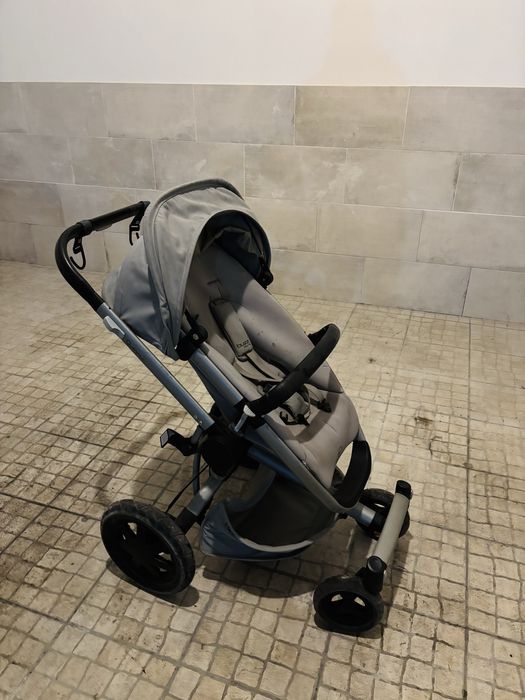 Carrinho bebé Quinny