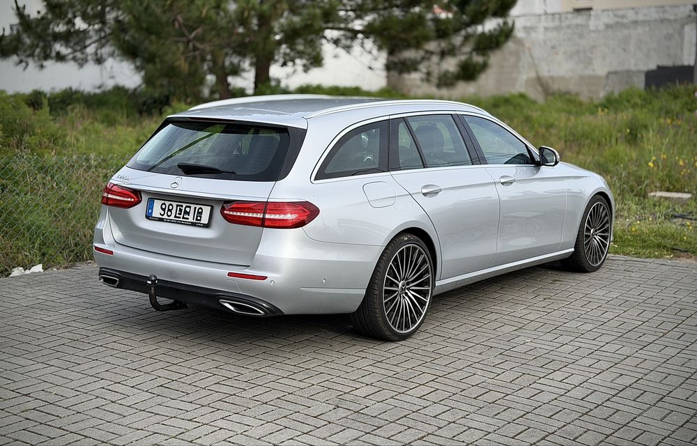 Mercedes E220 Avantgard - 9G Tronic - Revisoes na marca