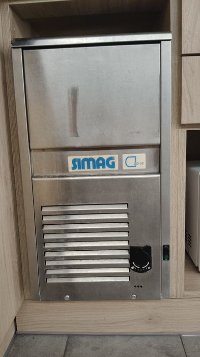Kostkarka gastronomiczna Simag