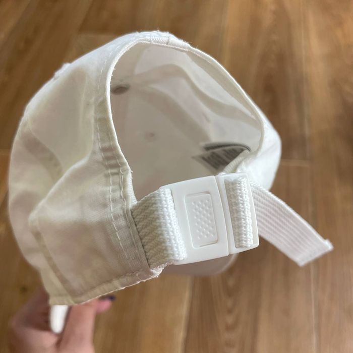 Біла кепка бейсболка Nike
