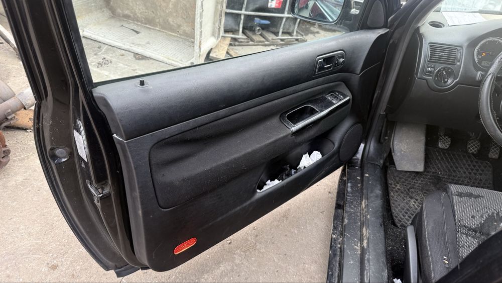 GOLF 4 1.9 TDI 100 CV VARIO MATERIAL DISPONIVEL