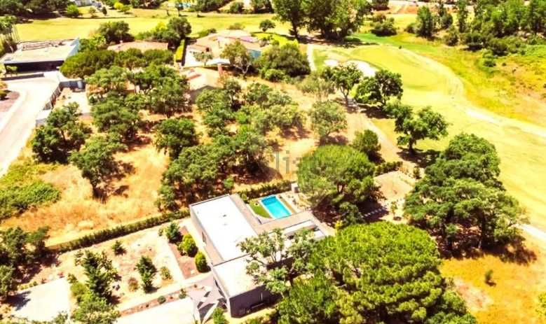 Moradia no Golfe do Montado