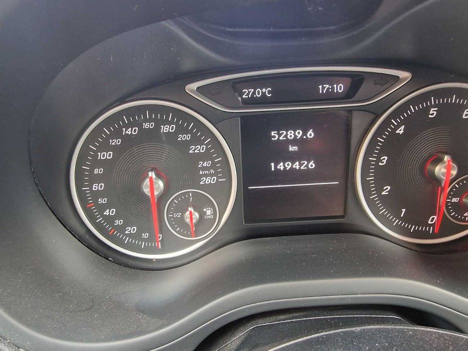 Mercedes-Benz B-Class 2017 - механіка, метан