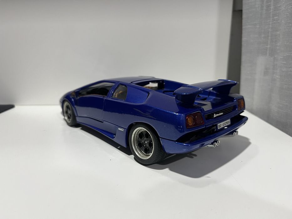 Lamborghini Diablo 1:18 (Descriçao)