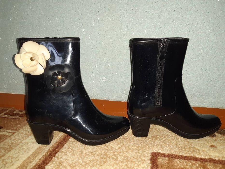 Резиновые сапоги