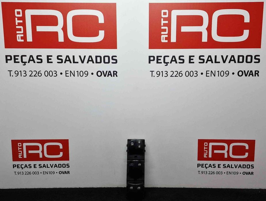 Comando / Botão / Interruptor Vidros Frente Esquerdo 254011766R - RENAULT KADJAR