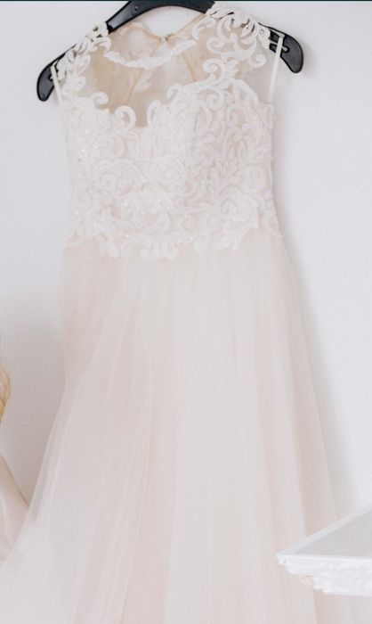 Весільна сукня , колір шампань