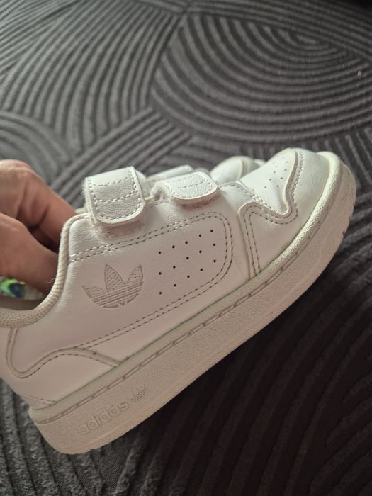 Trampki adidas na rzep rozmiar 26 wkladka ok 16cm