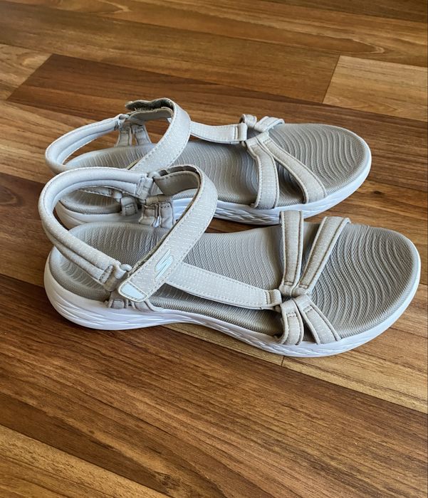 Босоніжки Skechers р.40