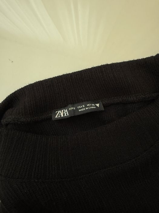 Жіноча сукня Zara зі стразами