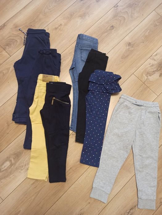 Продам набор штанов, джинсов на возраст 3-4 года