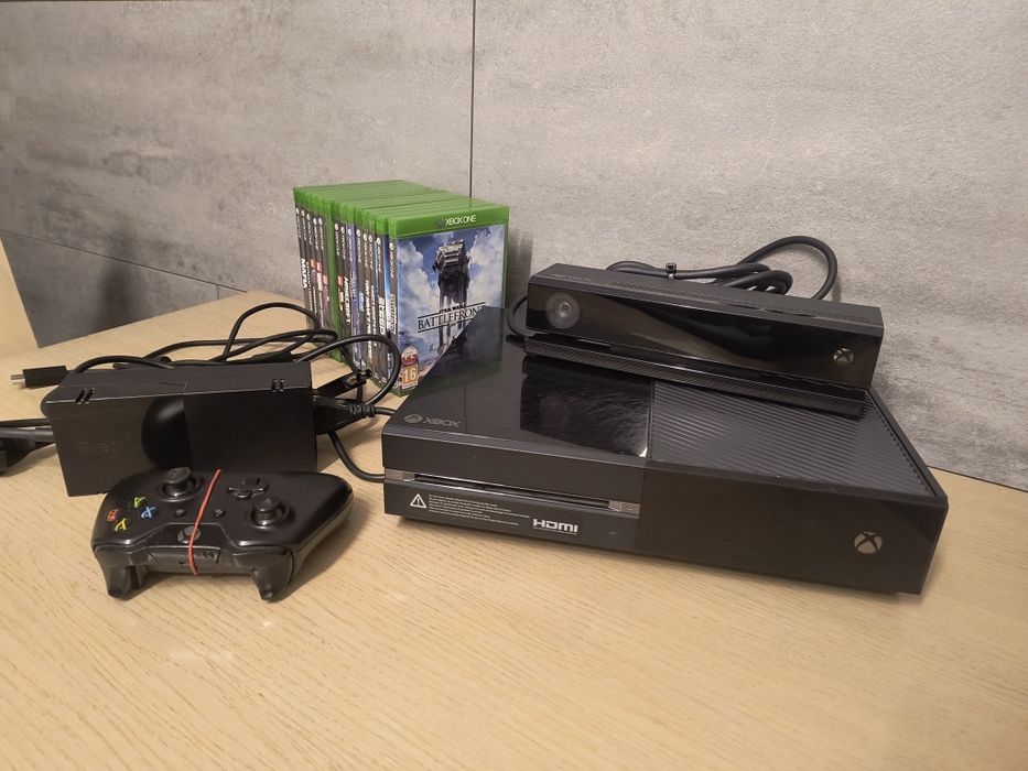 Xbox One 512GB + kinect + jeden pad +14 gier